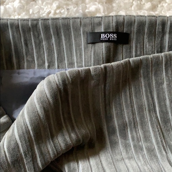 Hugo Boss Velvet skirt - Picture 2 of 3